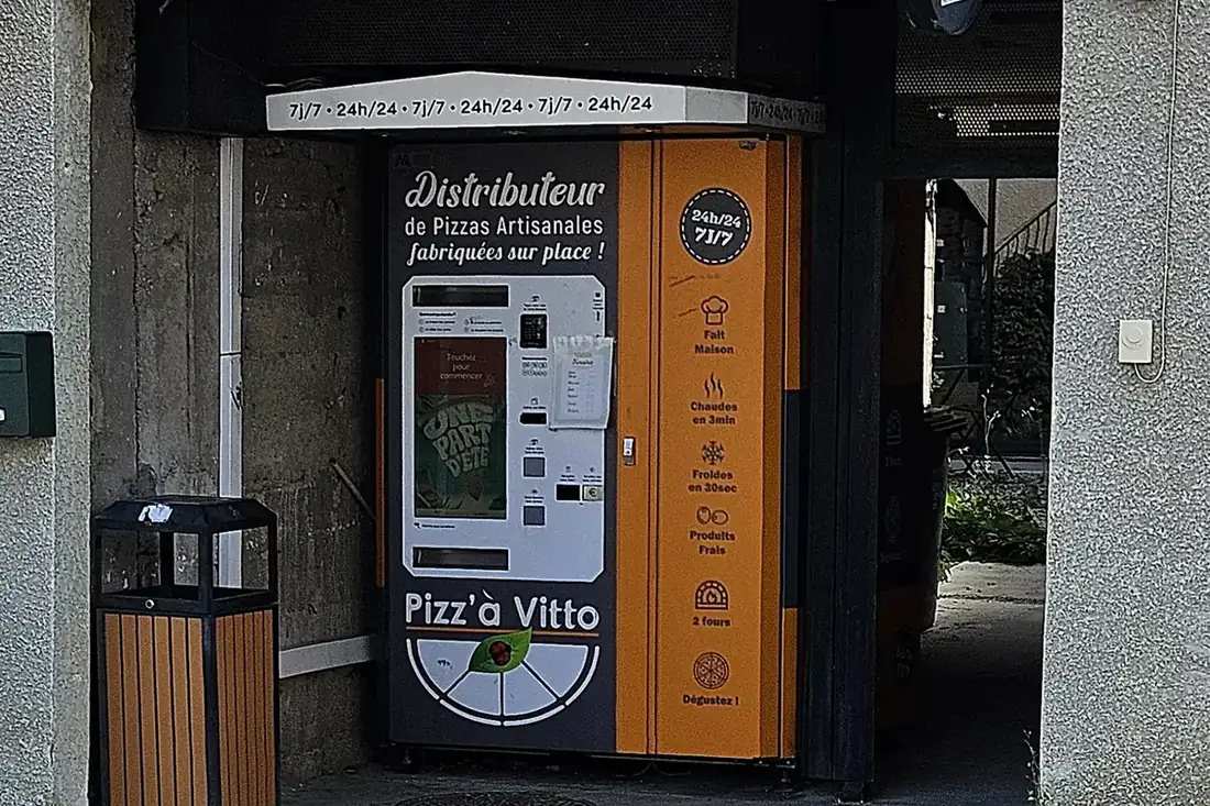 Distributeur automatique de pizzas Pizz'à Vitto Margerie-Chantagret